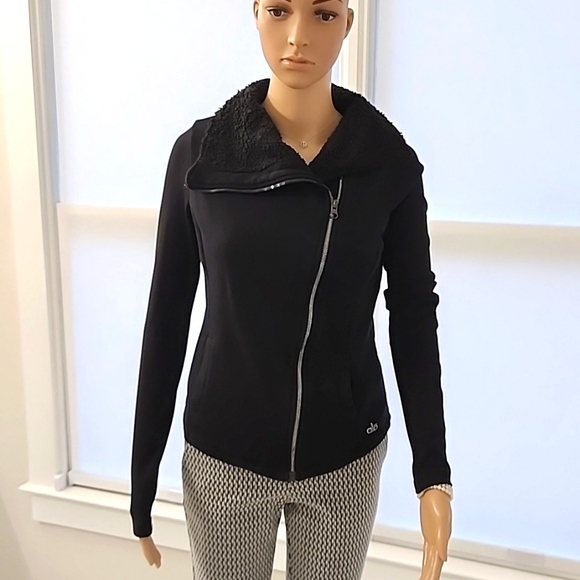 ALO Yoga Jackets & Blazers - Alo sport jacket